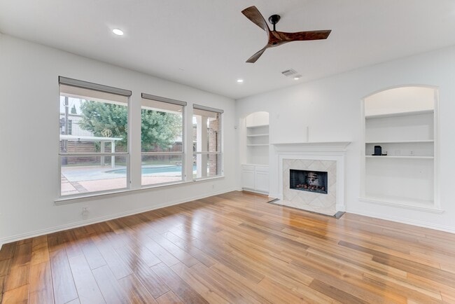 Building Photo - 7906 Del Monte Dr