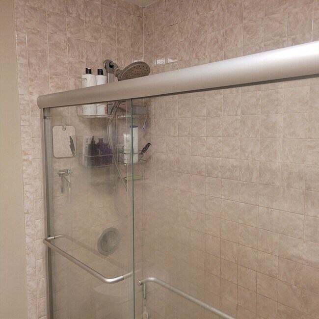 Building Photo - 935 Washington St