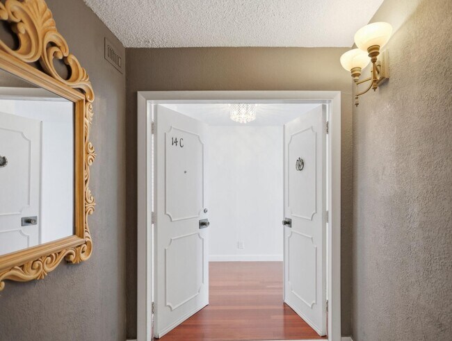 Building Photo - 1390 S Ocean Blvd