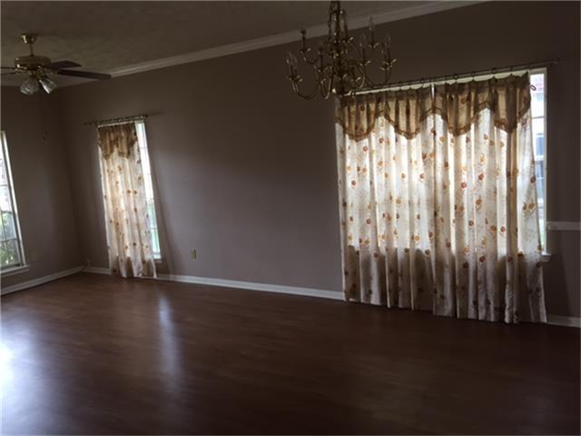 Building Photo - 7622 Tussenda Dr