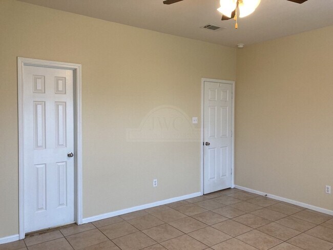 Building Photo - 6205 Nessy Dr