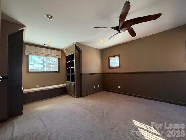 Building Photo - 15124 Sapphire Hill Ln
