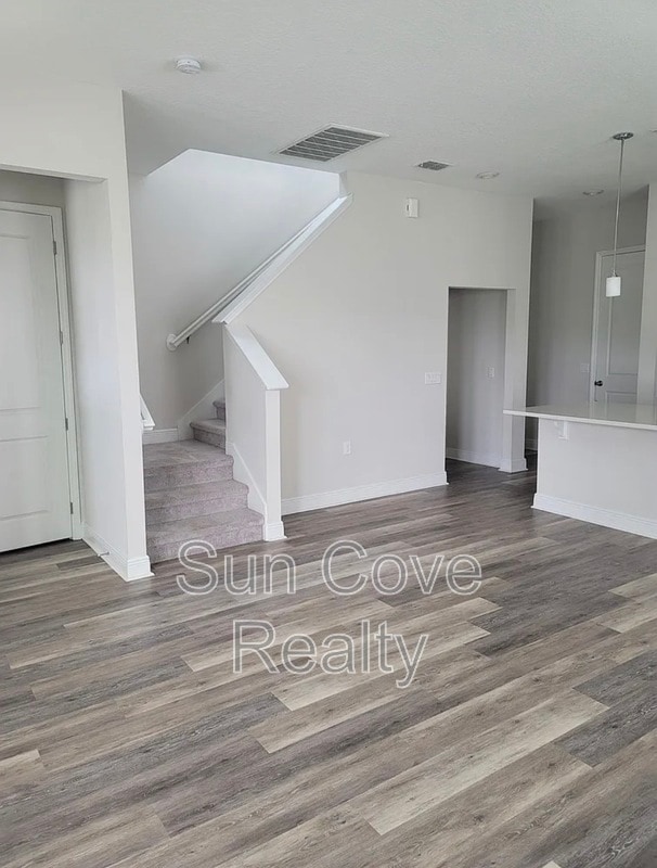 Building Photo - 9960 Pallida Hickory Wy