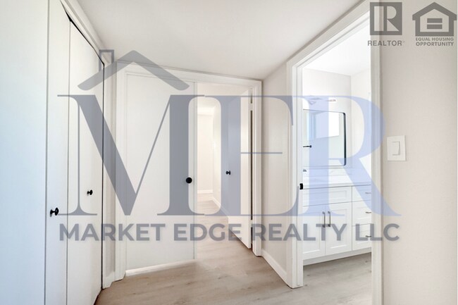 Building Photo - 3Bed/2Bath Home at Union Hills/I-17! $399 ...