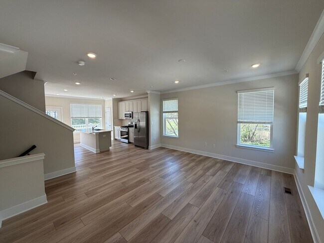 Building Photo - 2102 Winterberry Ln