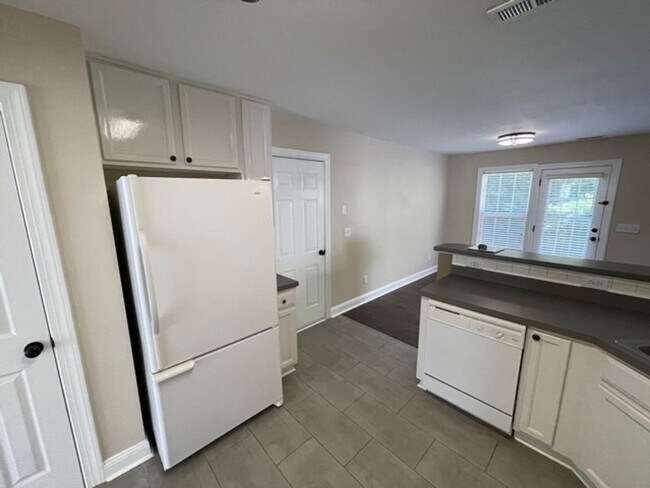 Building Photo - Braxton Village Home For Rent!