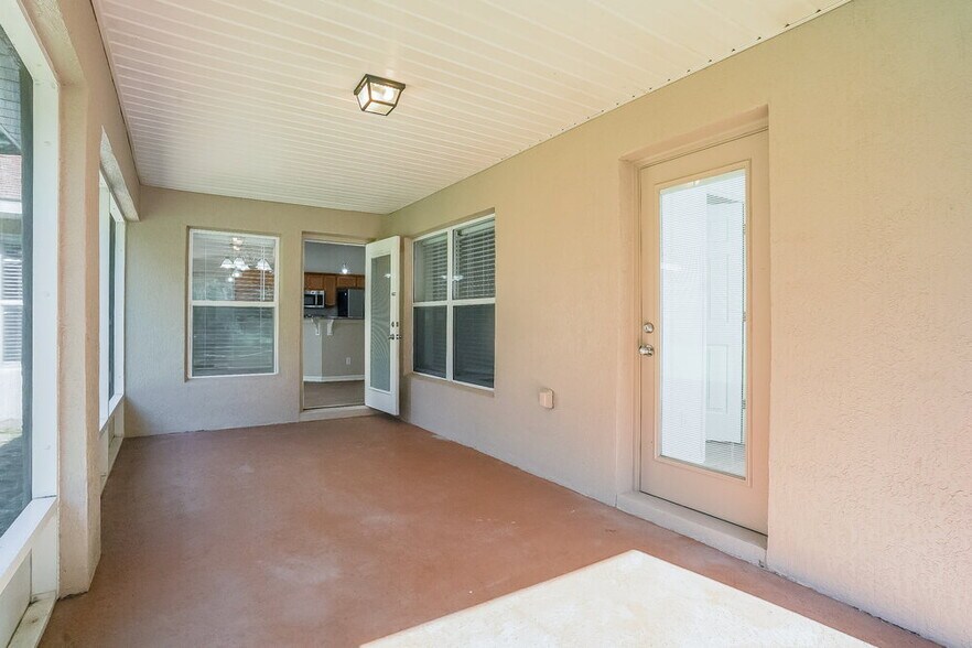 Building Photo - 35221 W Griffin Dr