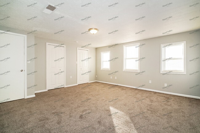 Building Photo - 1601 Bauer Ave