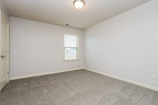 Building Photo - 3219 Puritan Way