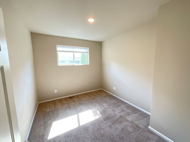 Building Photo - 6706 Golden Briar Ln