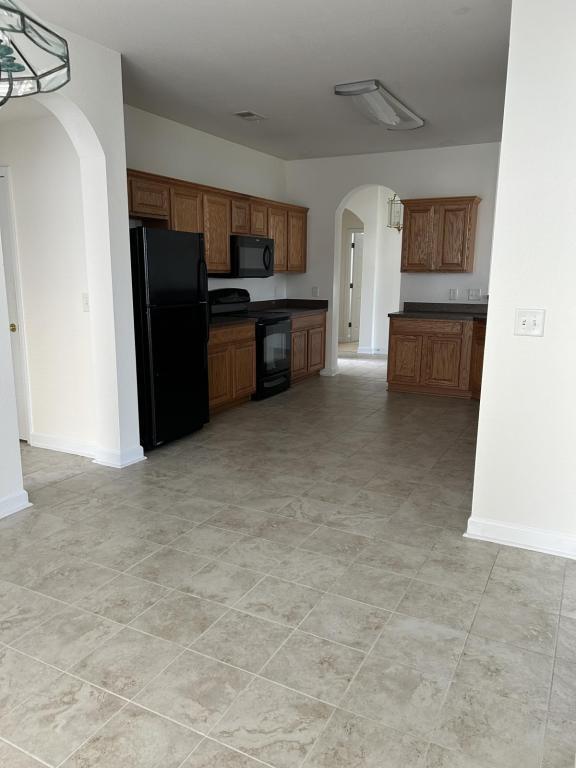 Building Photo - 433 Tiburon Dr