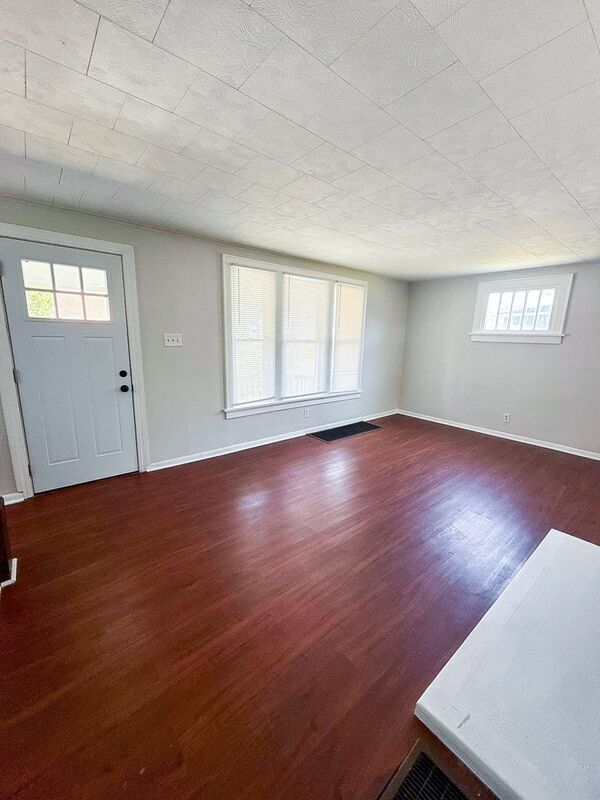 Building Photo - 1221 Atcheson St