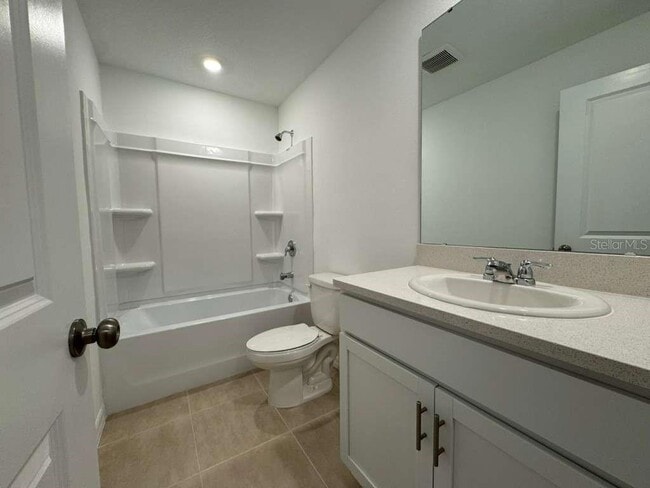 Building Photo - 7629 WATERSCAPE Dr