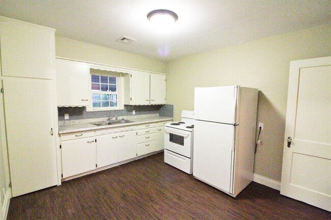 Building Photo - 1453 N 35th St