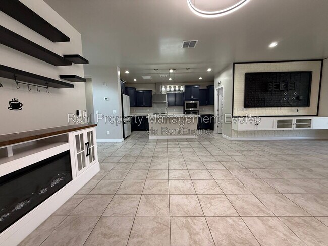 Building Photo - 5352 W Farmhand Dr