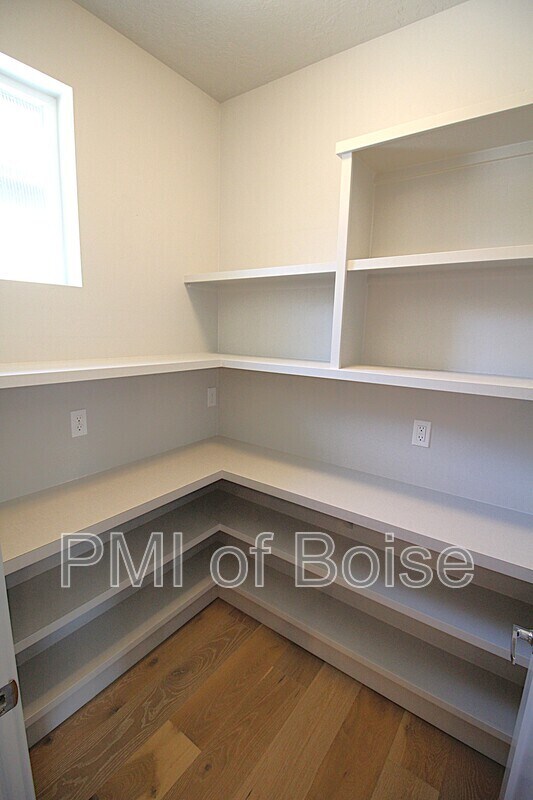 Building Photo - 3845 S Eckert Rd
