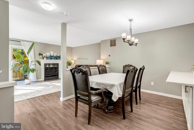 Building Photo - 5617 Gosling Dr