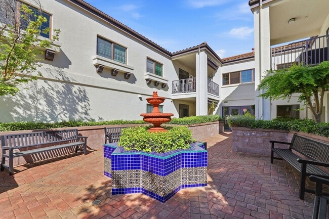 Building Photo - Availabe Now!