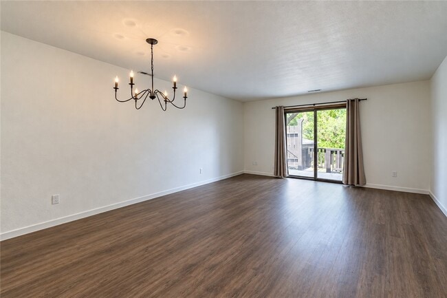 Building Photo - 25 Shakespeare Dr