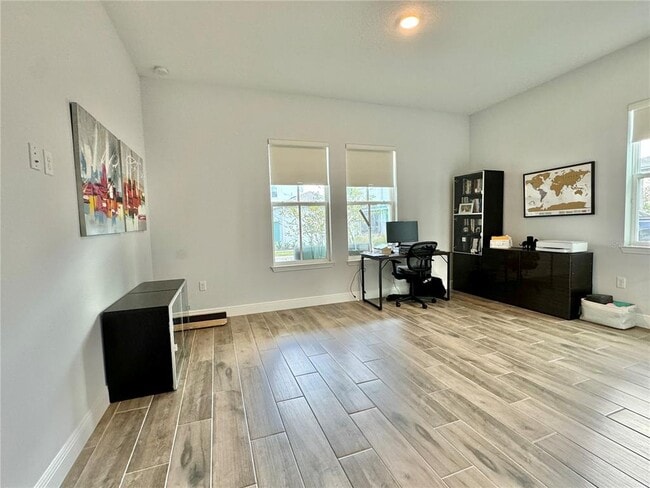 Building Photo - 13109 McMillan Dr