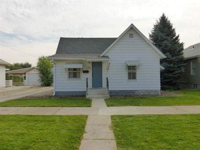 Primary Photo - 716 18th Ave S