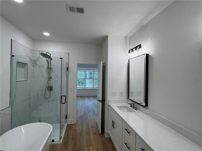 Building Photo - 173 Brush Creek Ct