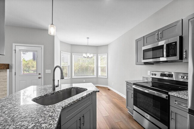 Building Photo - 54 E Fork Dr