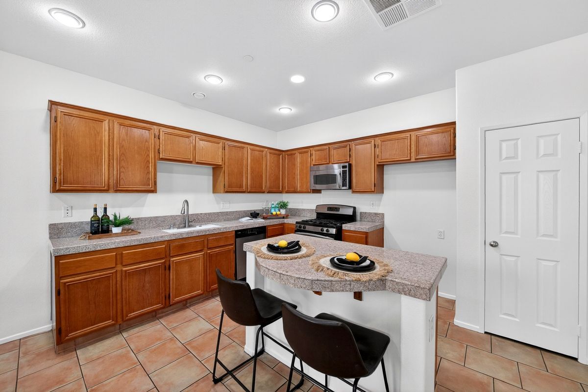 Building Photo - 11515 Bridgecourt