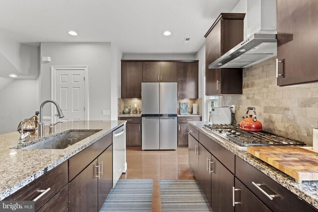 Building Photo - 9618 Stockwell Ln