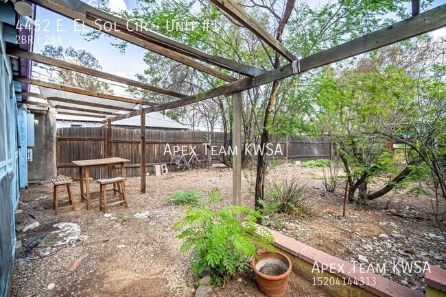 Building Photo - 4452 E El Sol Cir