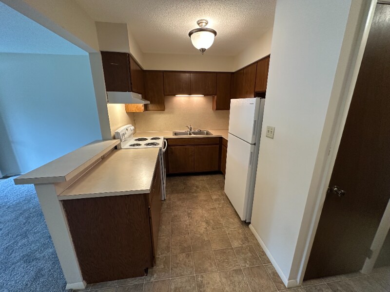 Building Photo - 622 Cumberland Dr