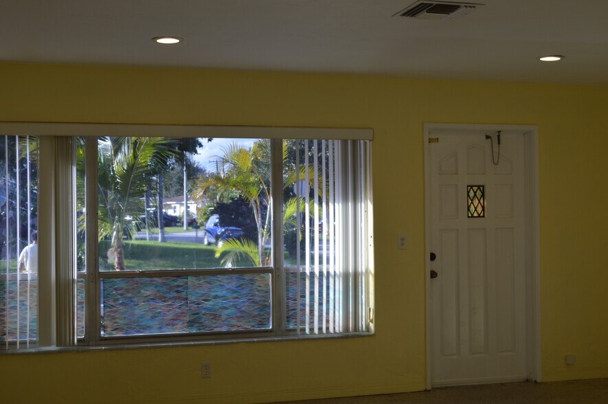 Living Room Front Window and Main Entrance Door - 4850 Southwest 41st Avenue