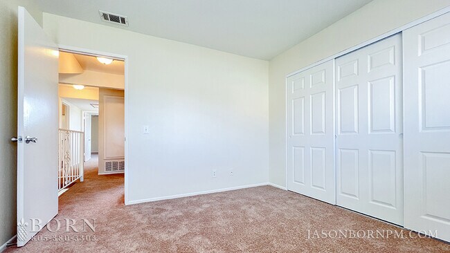 Building Photo - 1815 Tipperary Ln