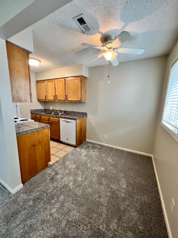 Building Photo - 1531 D St