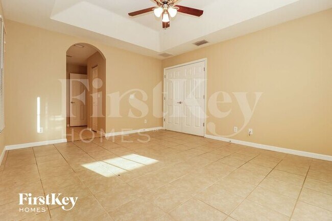 Building Photo - 362 Overbrook St