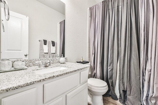 Building Photo - 15775 Cairnwell Bend Dr
