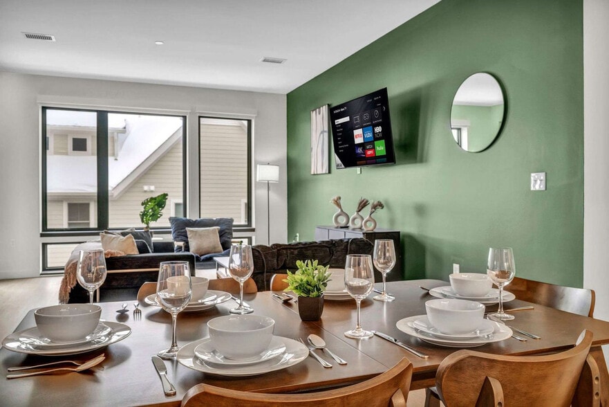 Building Photo - 2189 Cornell Rd