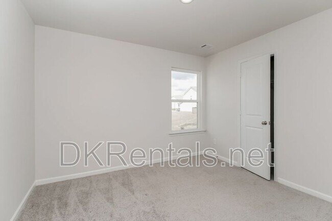 Building Photo - 160 Avondale Blvd SE