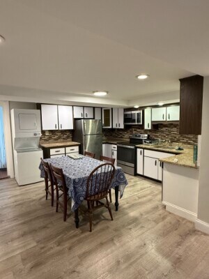 Building Photo - 998 Tremont St