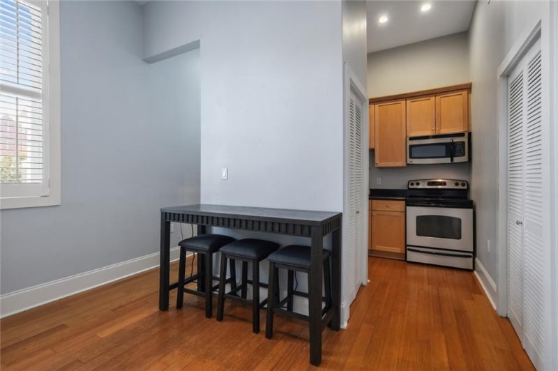 Building Photo - 1544 Camp St