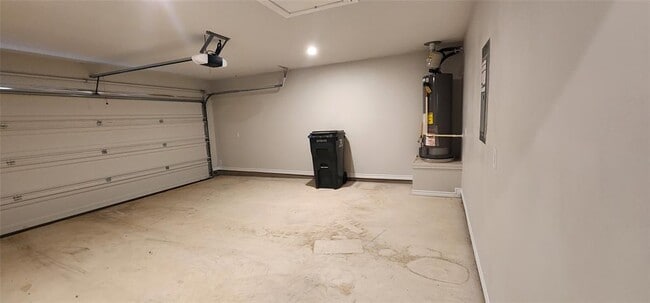 Building Photo - 308 Los Olives Ln