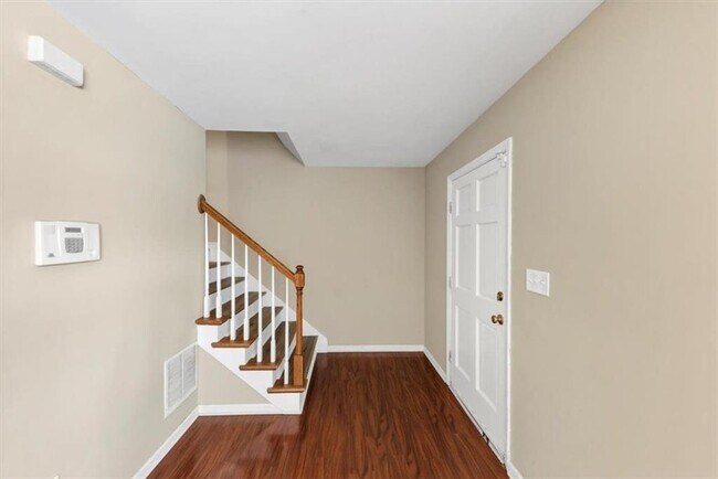 Building Photo - 4701 Flat Shoals Rd