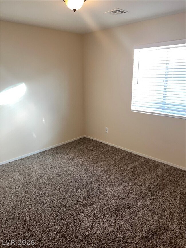 Building Photo - 10236 Wolf Pack Ln