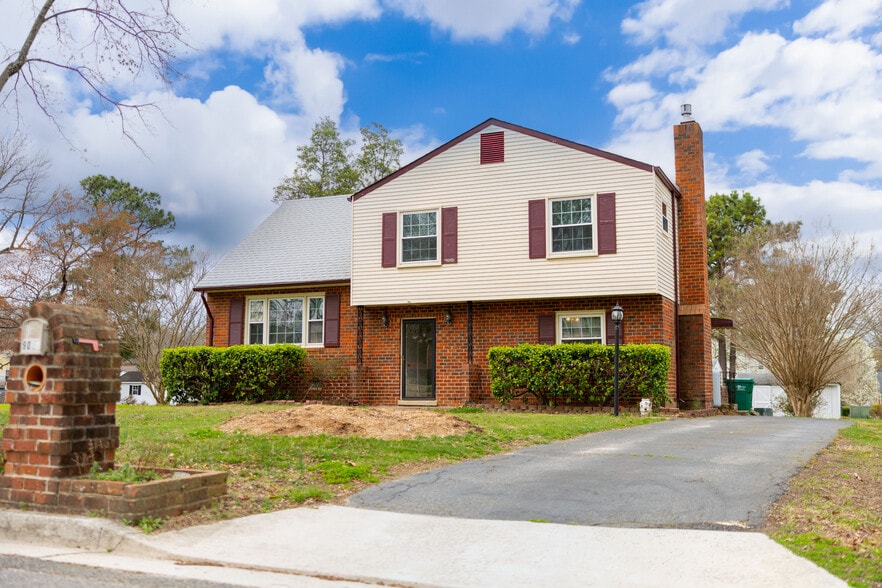 Building Photo - 9022 Joi Dr