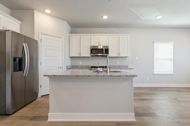 Building Photo - 7126 Magnolia Pass