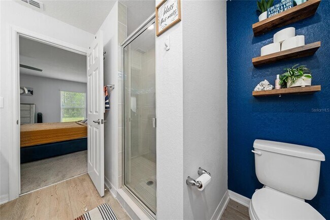 Building Photo - 355 Lily Ln