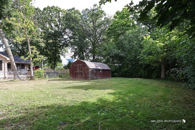 Building Photo - 33791 N Oak St