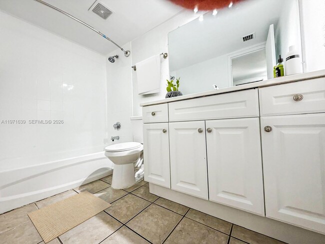 Building Photo - 5102 NW 79th Ave