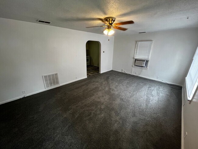 Primary Photo - Large 2 Bedroom home with a Garage
