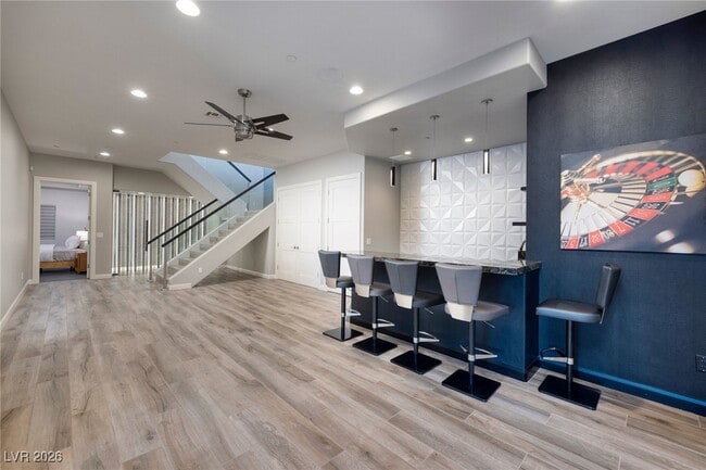 Building Photo - 675 Scenic Rim Dr